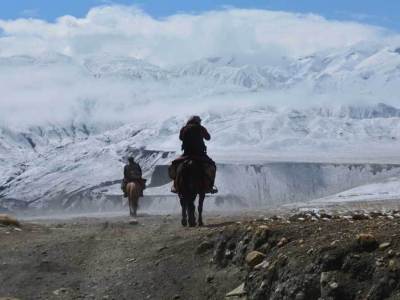 Horseback-Mustang-himlayas-2